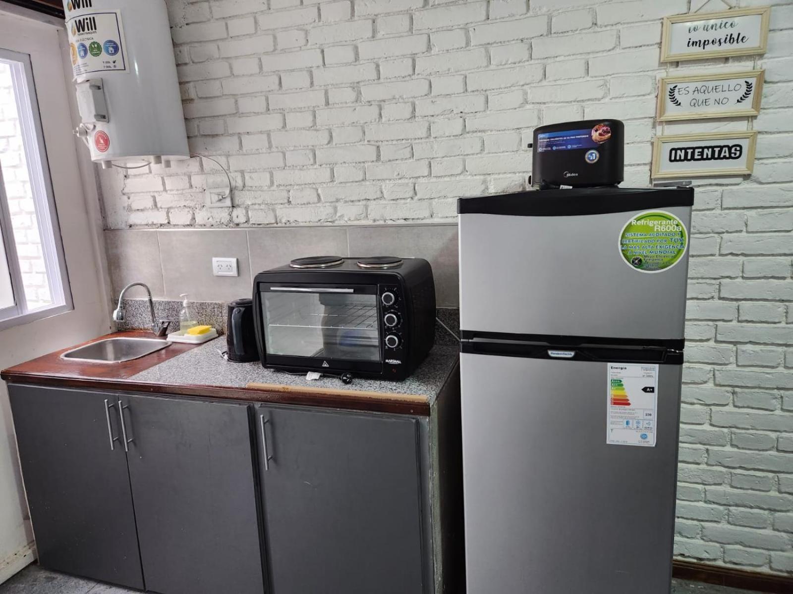 Departamento Ubicadisimo Calle Chile Con Estacionamiento Incluido Capital Mendoza 2 Lägenhet Exteriör bild